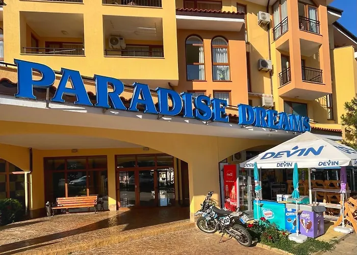 アパート Paradise Dreams *